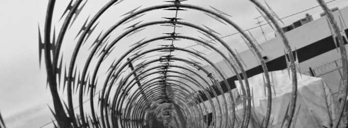 razor wire, barbed wire